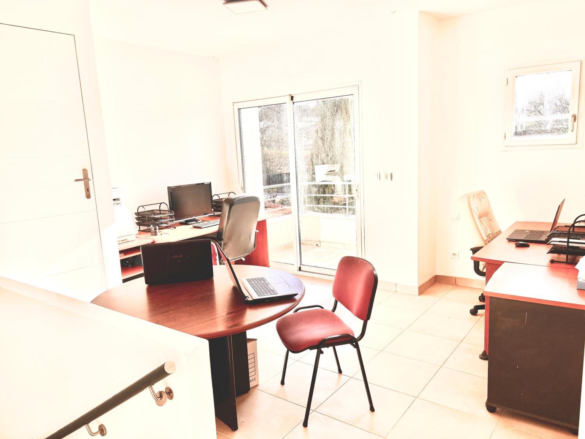 Room In House 维勒方泰尼 外观 照片